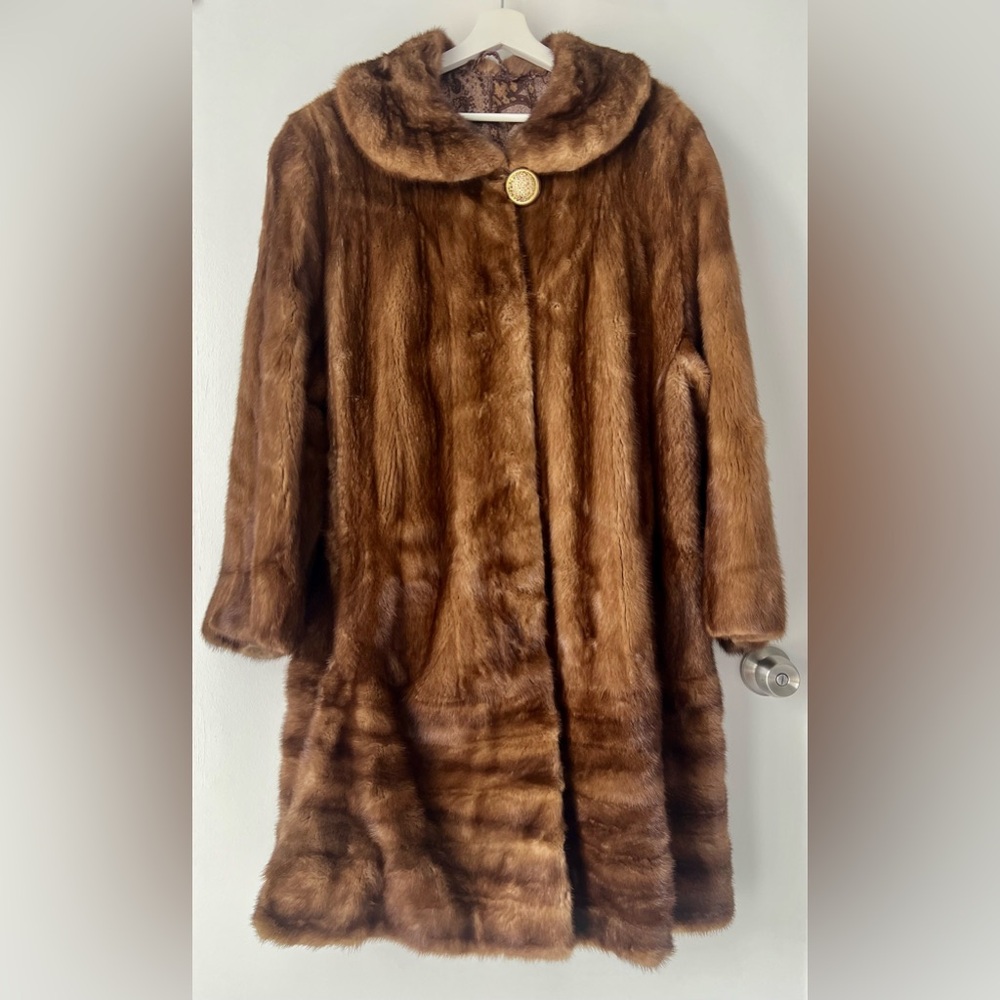 Vintage Elegant Brown Mink Fur Coat